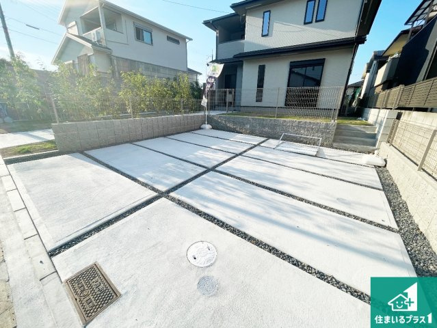 宇治市宇治下居　新築一戸建ての駐車場|駐車スペース！散水栓があるので、こまめに愛車を洗えます！

