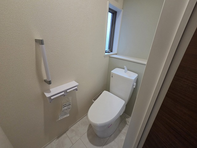 小牧市大字池之内　新築戸建　１号棟のトイレ|2階のトイレです