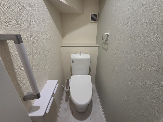 小牧市大字池之内　新築戸建　１号棟のトイレ|1階のトイレです