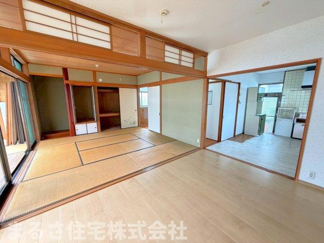 恒久南4丁目　中古平屋の居間・リビング
