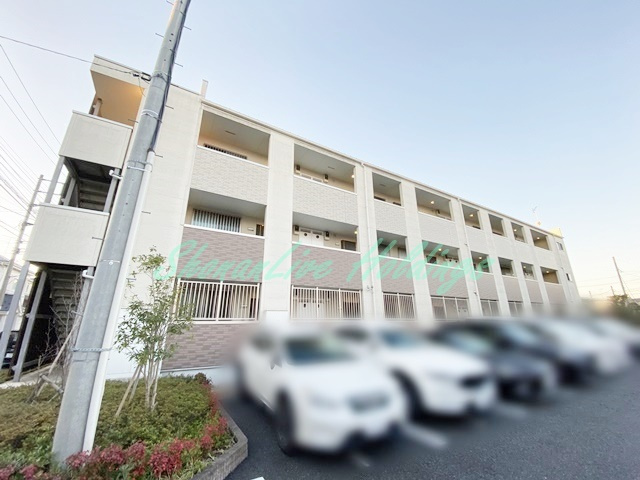 大和市中央６丁目のアパートの外観