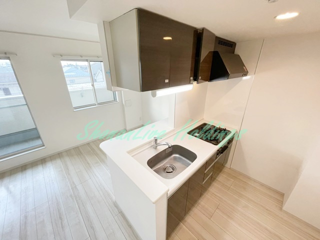 大和市中央６丁目のアパートのキッチン