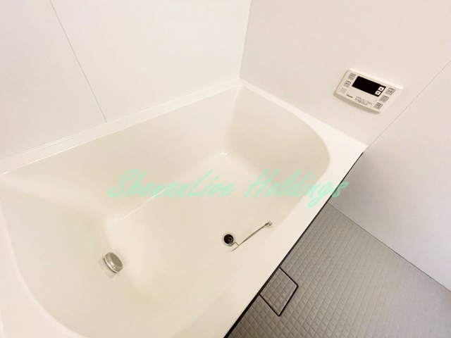 大和市中央６丁目のアパートの浴室