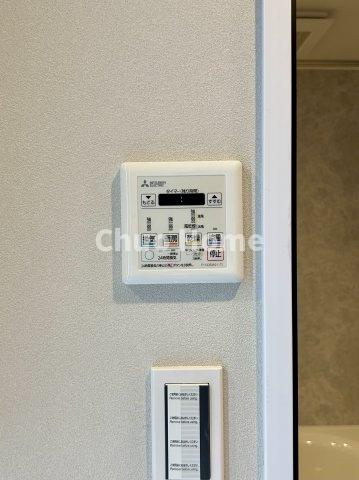 メゾンエクレーレ南千住の冷暖房・空調設備|【浴室乾燥機】暖房・冷風・換気・乾燥が可能です。毎日を快適に過ごせるうれしい機能が揃っています。雨の日の洗濯物も安心です。