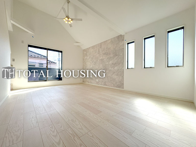 【居間・リビング】 | －弊社限定取扱物件－小金井市桜町1丁目　新築戸建　全1棟