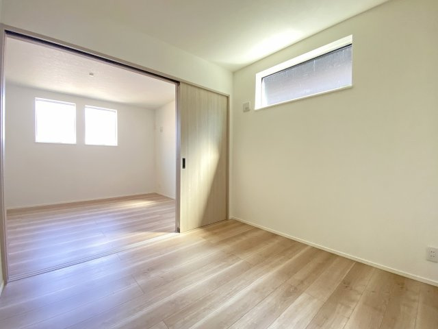 【春日井市月見町Ⅱ 2号棟】小学校4分/LDK20帖超のその他|○同仕様施工例　2階洋室