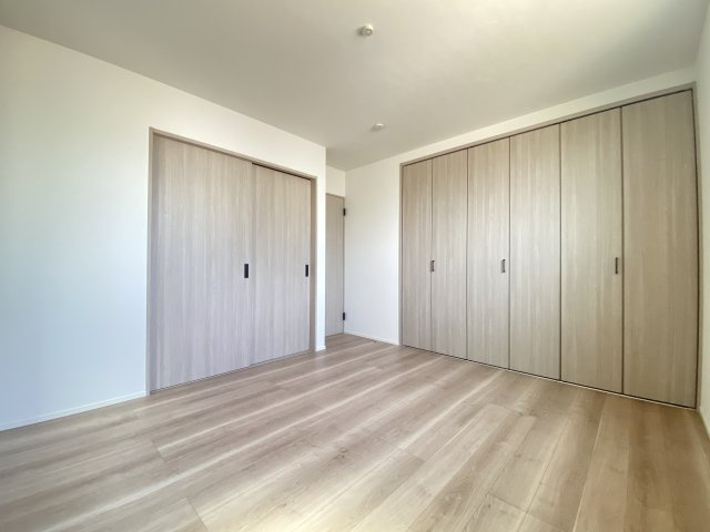 【春日井市月見町Ⅱ 1号棟】東南向き/小学校4分のその他|○同仕様施工例　2階洋室