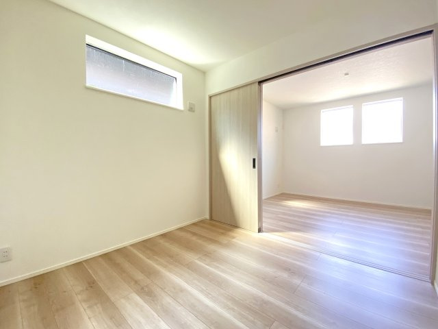 【春日井市月見町Ⅱ 1号棟】東南向き/小学校4分のその他|○同仕様施工例　2階洋室