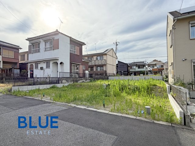 【春日井市月見町Ⅱ 1号棟】東南向き/小学校4分の前面道路含む現地写真|現地（2026.6下旬）撮影　現況：更地
