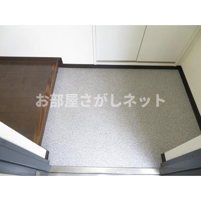 いずみマンションの玄関