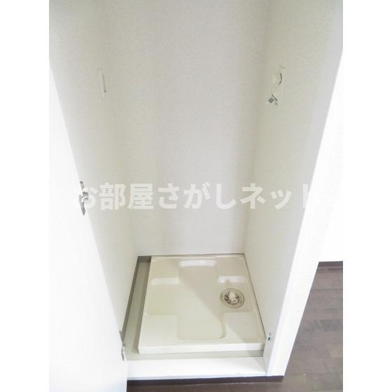 いずみマンションの設備|室内洗濯機置場