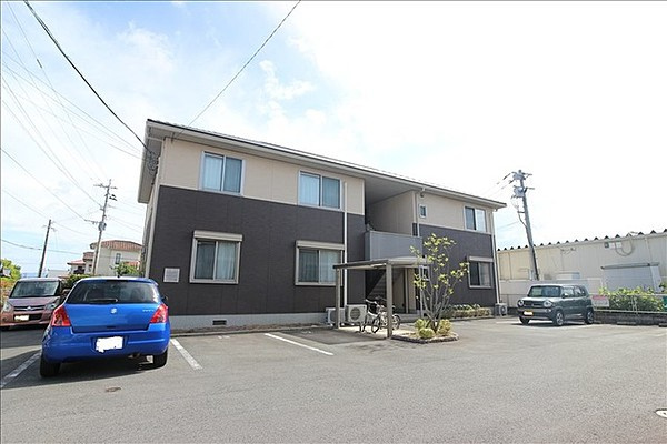 熊本市東区江津２丁目のアパートの駐車場