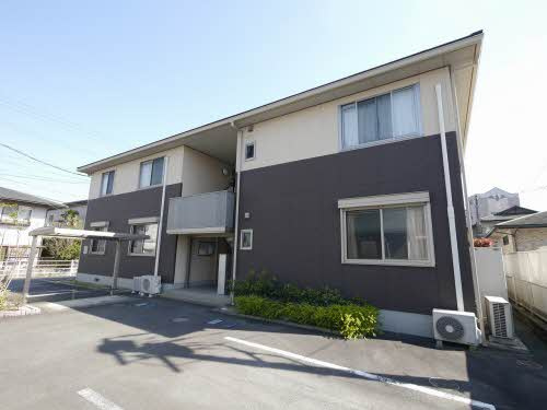 熊本市東区江津２丁目のアパートの外観