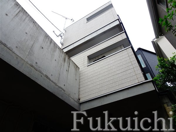 柿の木坂マンションの外観