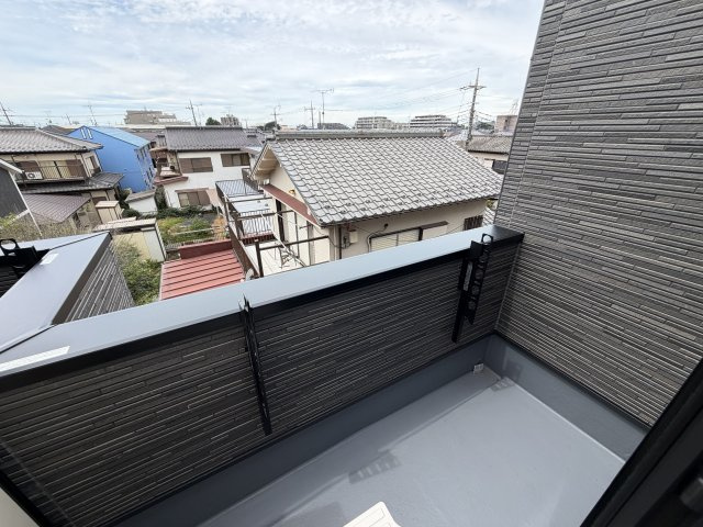 Fiorito六実のバルコニー