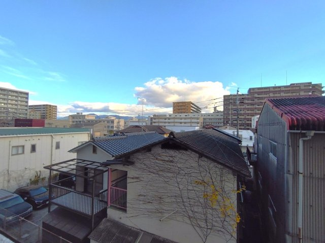ダイナコート吉塚の展望|陽当たり良好なので洗濯物もよく乾きそうです☆