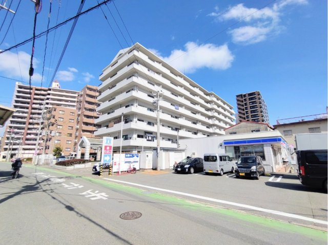 ダイナコート吉塚の外観|綺麗に整備されている外観です☆