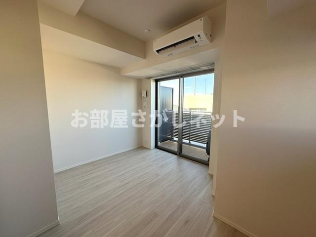 パークアクシス浦安【おとり物件なし】#学生・社会人にオススメ！初期費用分割払いOK！の居間・リビング|※写真は同タイプ住戸です。