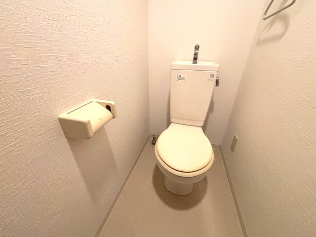 甲南タマタニマンションのトイレ