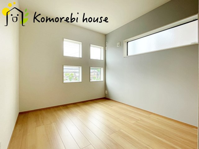 伊奈町寿　新築一戸建て　タマタウン　01の寝室|使い勝手のいい寝室です