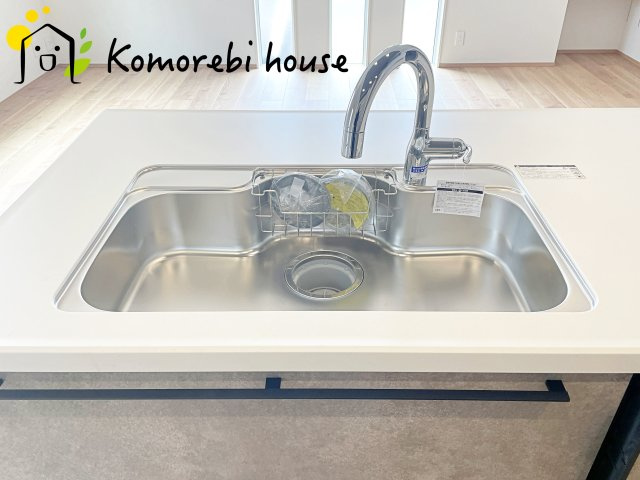 伊奈町寿　新築一戸建て　タマタウン　01のキッチン|使いやすいキッチンです