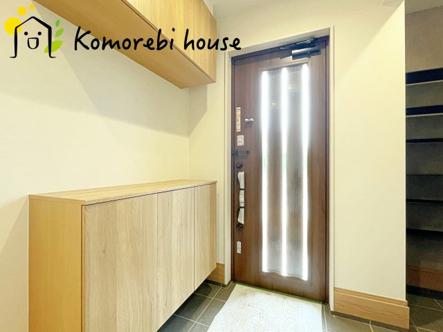 伊奈町寿　新築一戸建て　タマタウン　01の玄関|玄関です