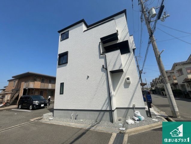 堺市美原区北余部　新築一戸建ての外観|お客様に長く安心して住んでいだだける事にこだわった家づくり！住んでからのアフターサービスにもしっかりと取り組んでいます！