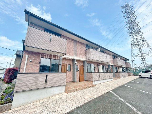 ファミール・オーニシ