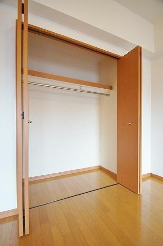 【収納】 | ヴィルコート城南 | 別号室の写真になります。現況優先。