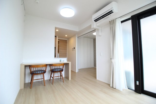 レ・ジェイド桜上水ティアラの居間・リビング