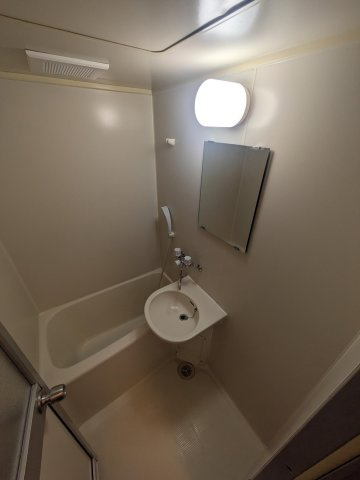 ポナール若松の浴室