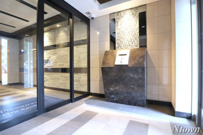 【エントランス】 | プレサンス大須観音 | 建物の内部です