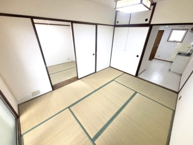 西灘マンションの和室