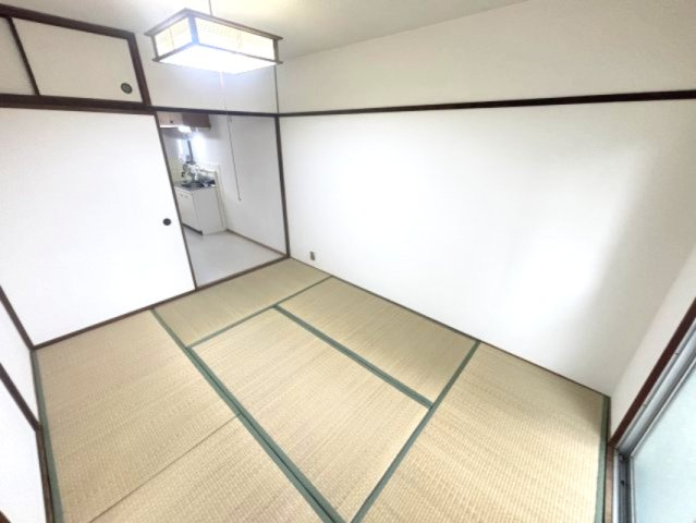 西灘マンションの和室