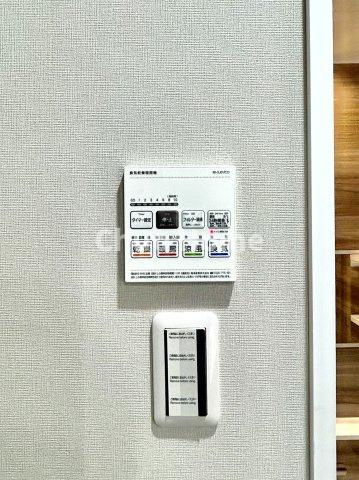 ゾンネンハイム北砂の冷暖房・空調設備|【浴室乾燥機】暖房・冷風・換気・乾燥が可能です。毎日を快適に過ごせるうれしい機能が揃っています。雨の日の洗濯物も安心です。