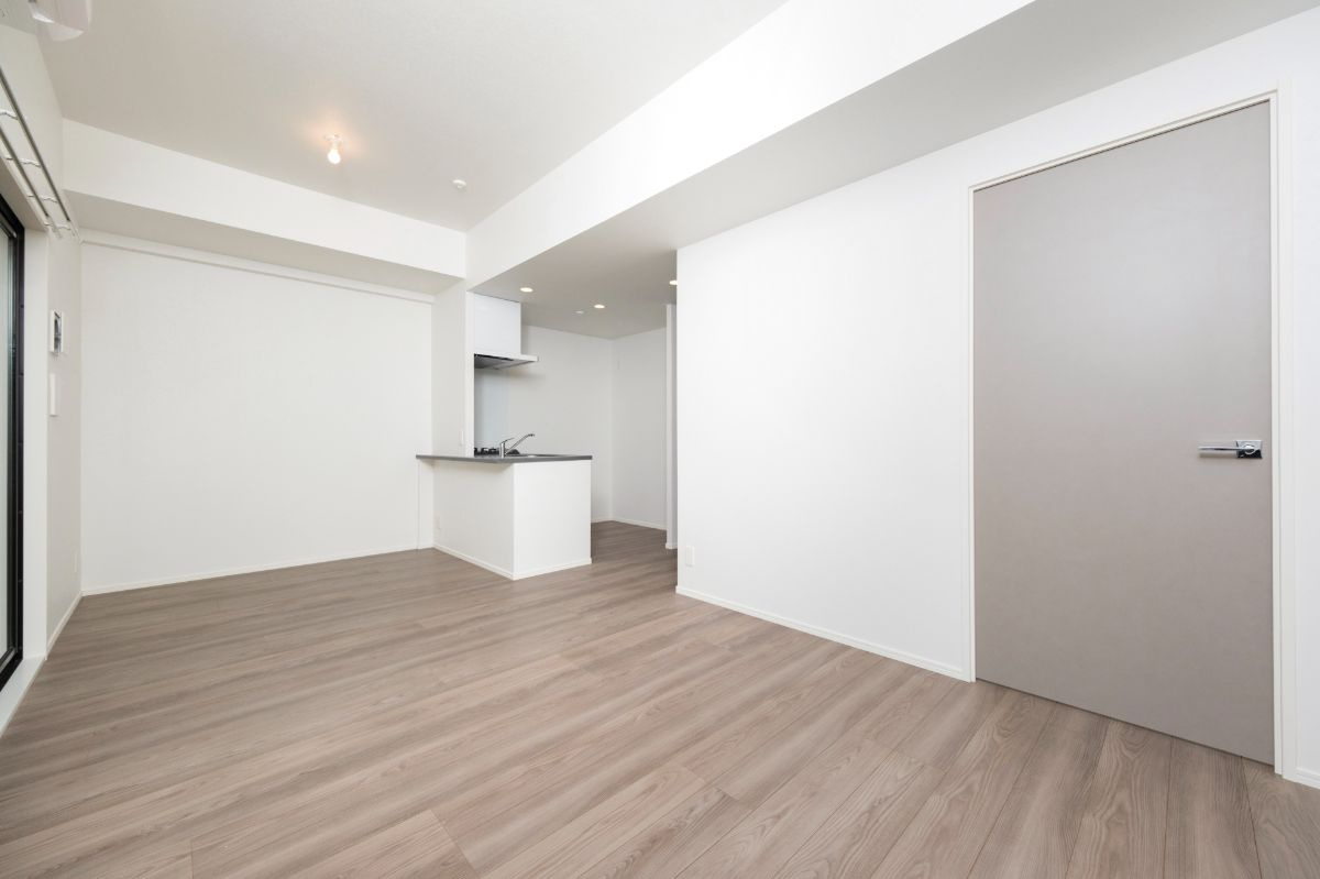 新品家具付きマンション博多駅南13B(KaGood福岡)の居間・リビング