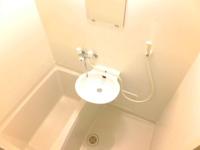 レオネクスト桜坂の浴室|同シリーズの類似となります。現況を優先致します。