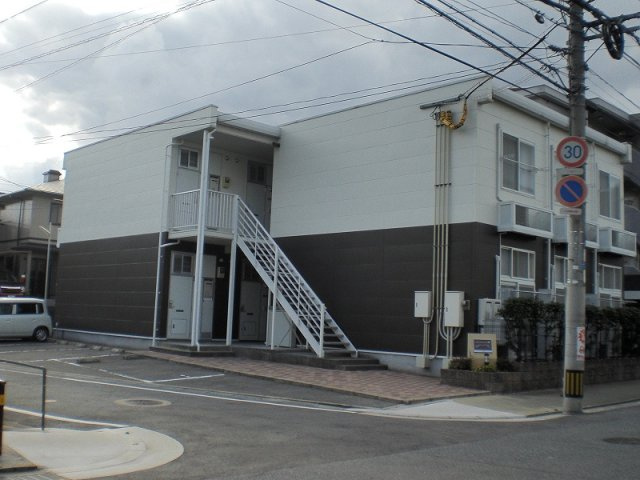 レオパレス太陽の外観