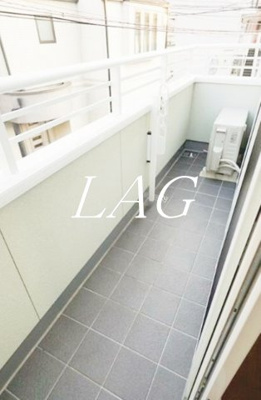 【バルコニー】 | ニレの木 | バルコニーです。