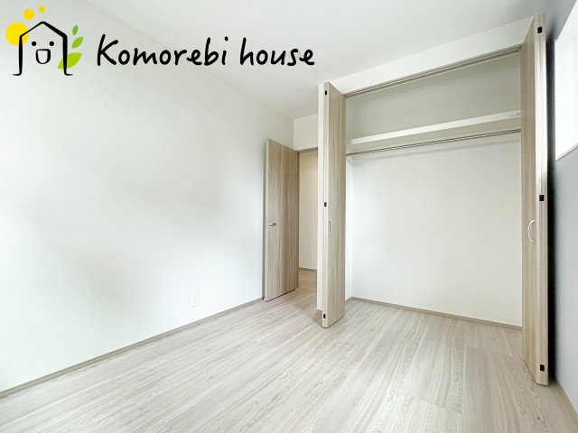 伊奈町寿　新築一戸建て　タマタウン　02の子供部屋|子供のお昼寝に使えるお部屋です