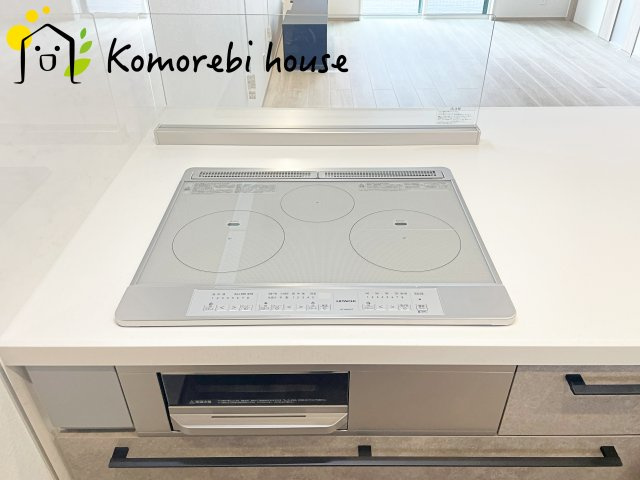 伊奈町寿　新築一戸建て　タマタウン　02のキッチン|きれいなキッチンです