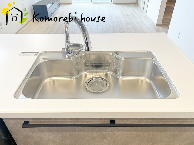 伊奈町寿　新築一戸建て　タマタウン　02のキッチン|使いやすいキッチンです