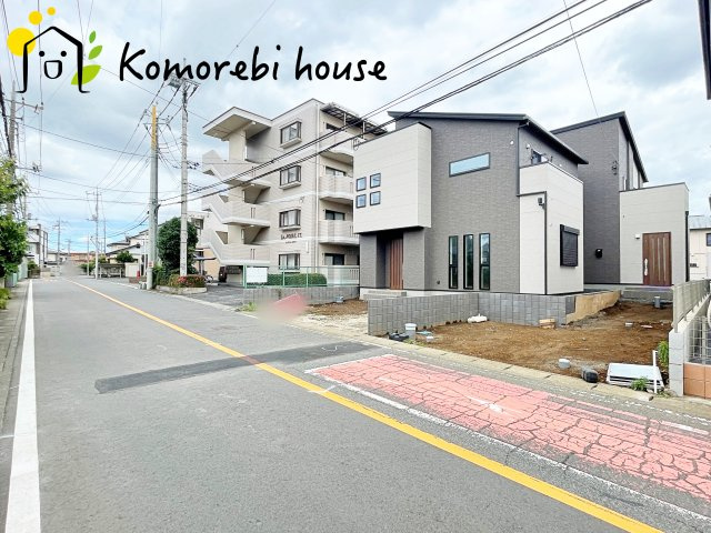 伊奈町寿　新築一戸建て　タマタウン　02の前面道路含む現地写真|前面道路含む現地写真です