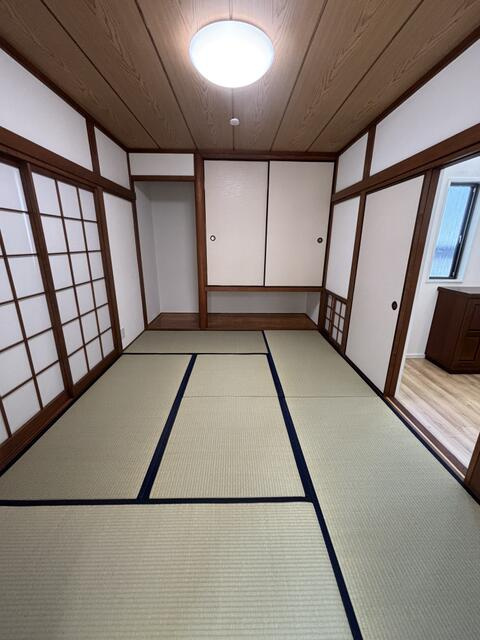 新石川戸建の内装