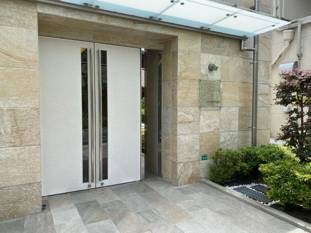 メゾンハギⅤのエントランス