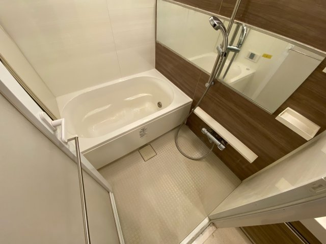 メゾンハギⅤの浴室