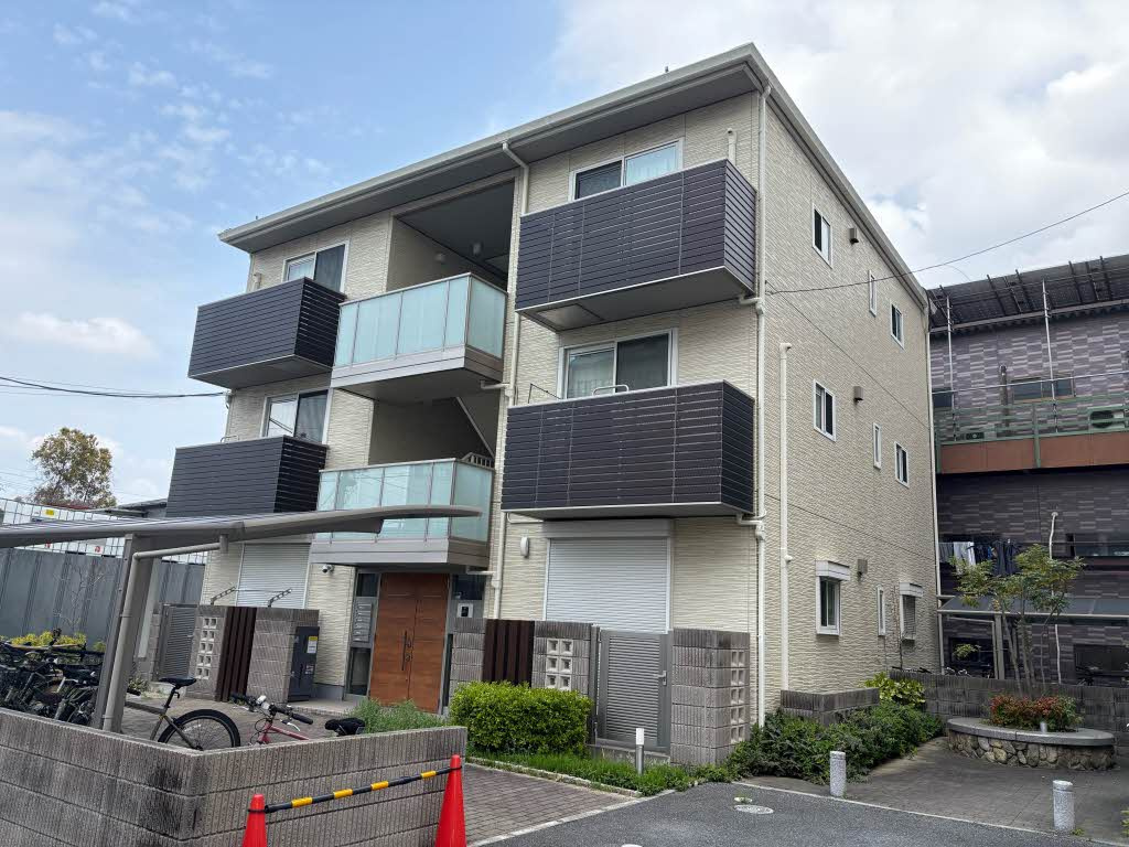 豊川モリハイツA棟の外観