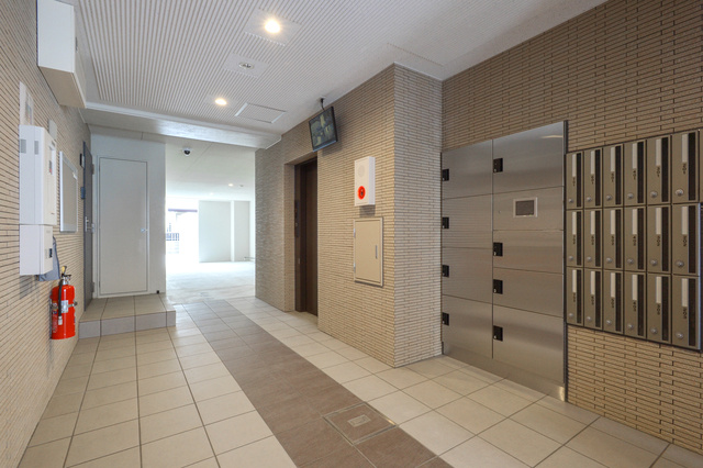 ＳＯＬＡＲＥ（ソラーレ）のエントランス