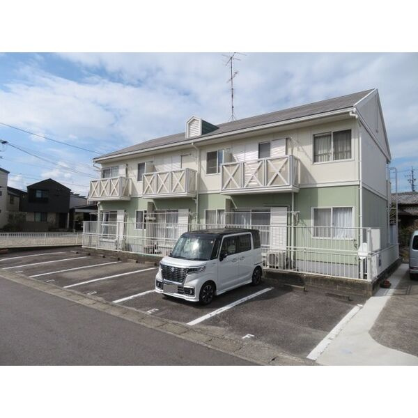 シャトー上里の外観