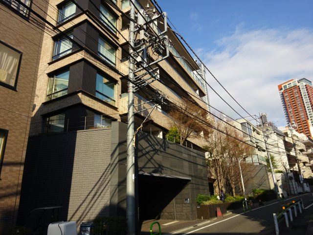 ザ・パークハウス西麻布霞町の外観